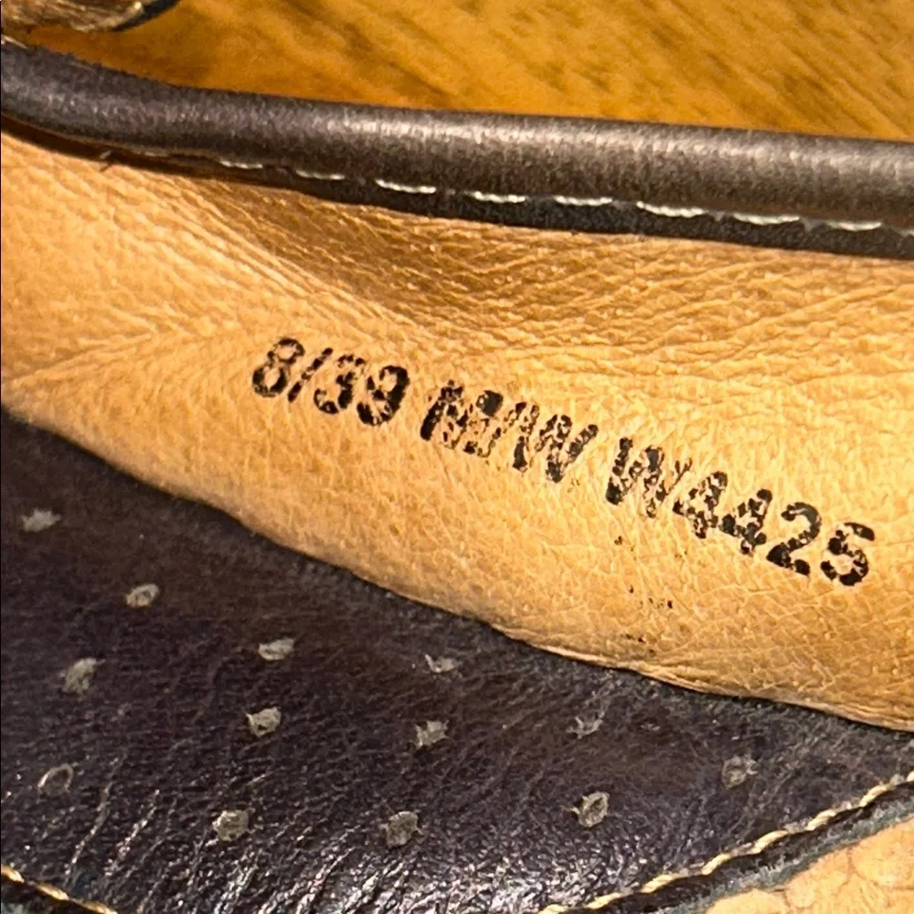 Born Dark Brown Leather Tassel Loafers 8/39 Women’s